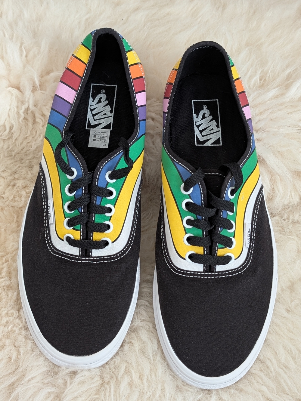 Vans Men’s Black Canvas Low-Top Sneakers